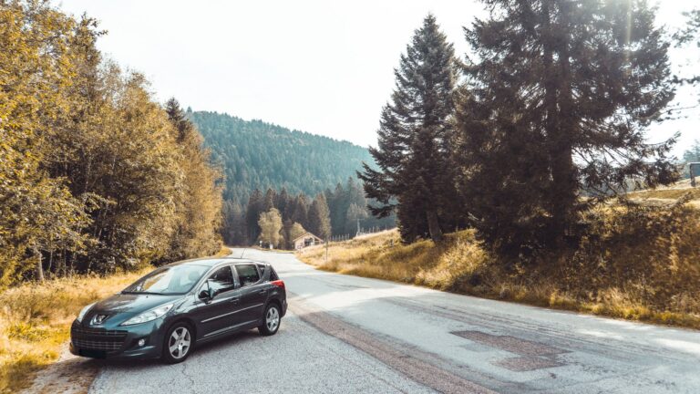 Le « Code de la sortie de route » : un guide essentiel pour l&rsquo;après-accident