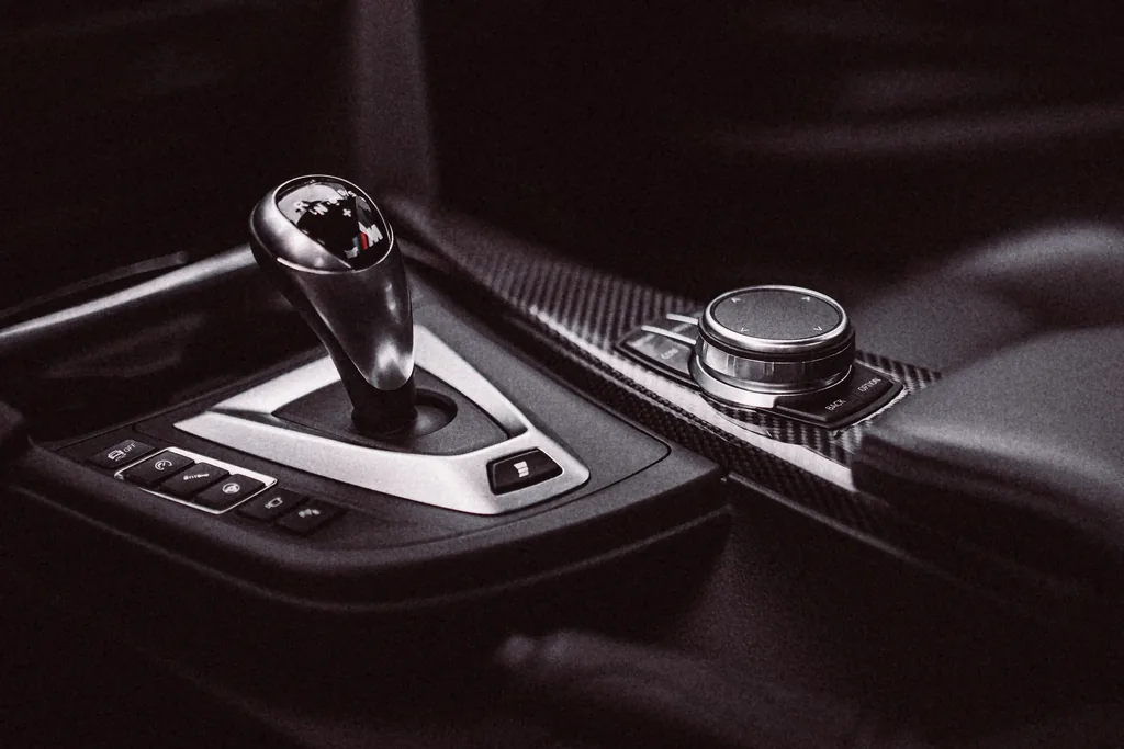 Permis boîte automatique : faut-il l&rsquo;ajouter à votre offre ?