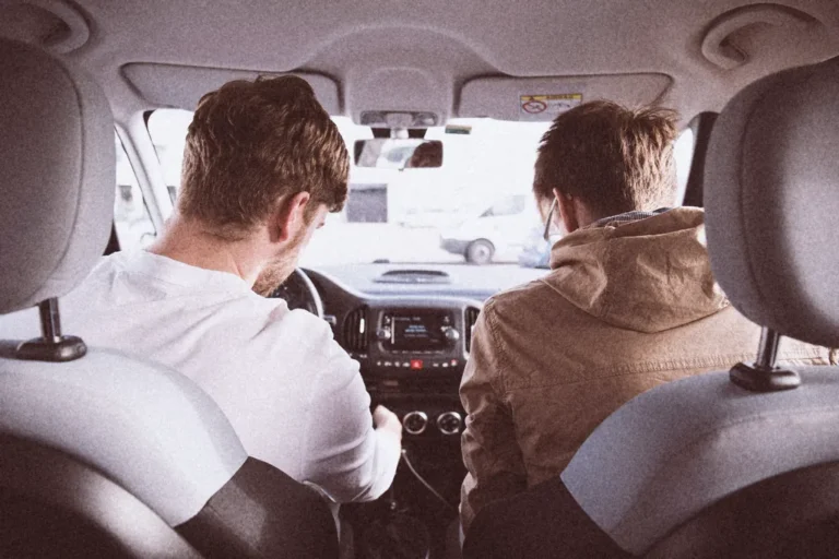 Pénurie de moniteurs d&rsquo;auto-école : qui va tenir le volant ?