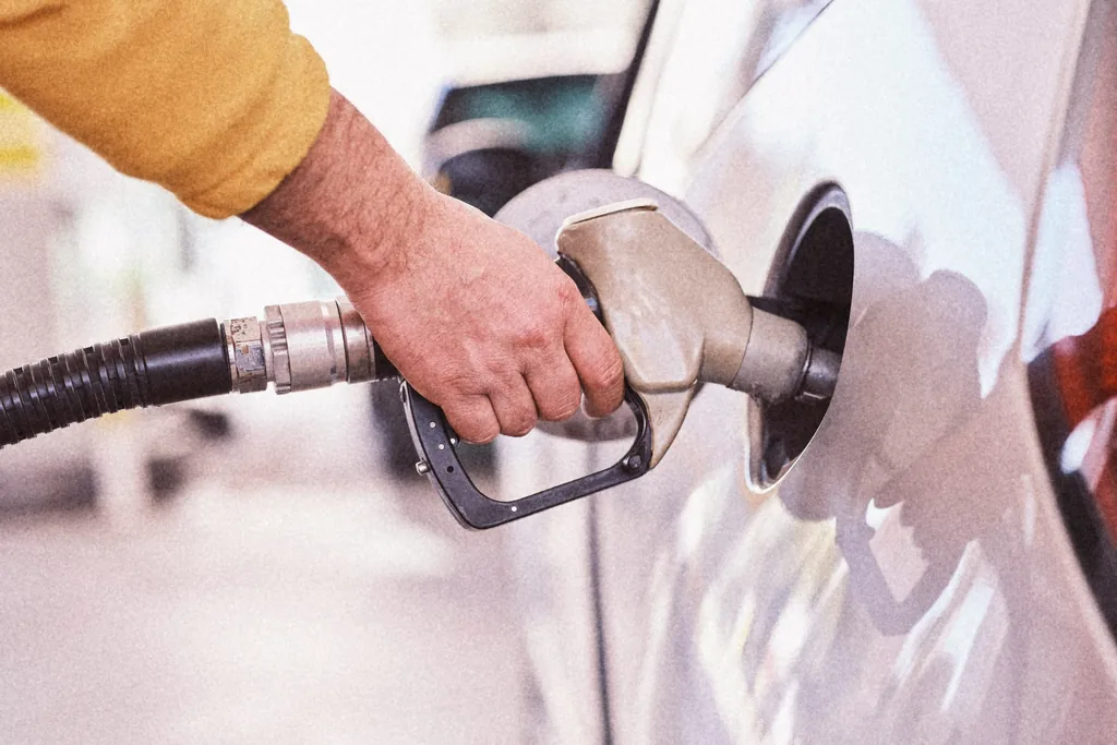 Carburant : les auto-écoles, oubliées de la pompe